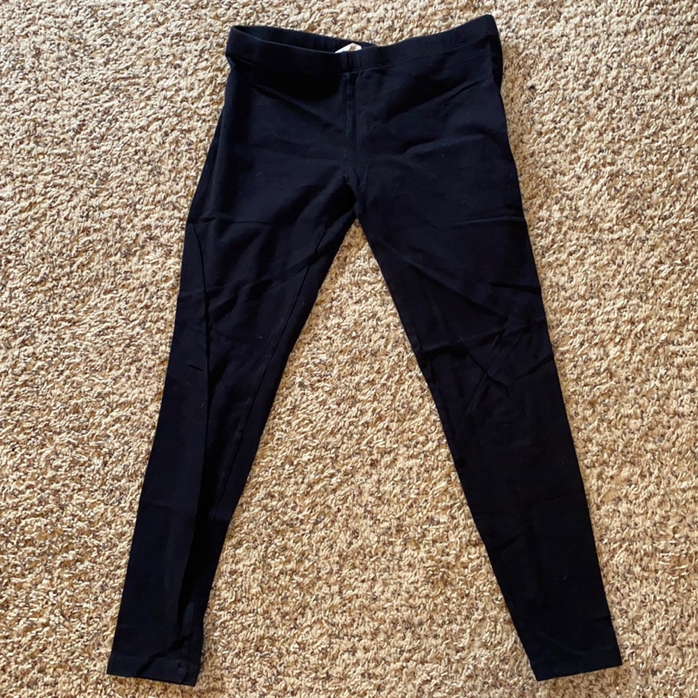 Decree Black Yogas